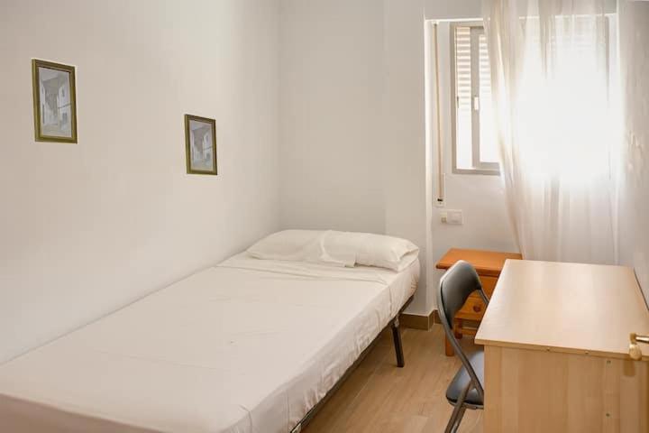 Apartamento Amplio Sevilla Bagian luar foto