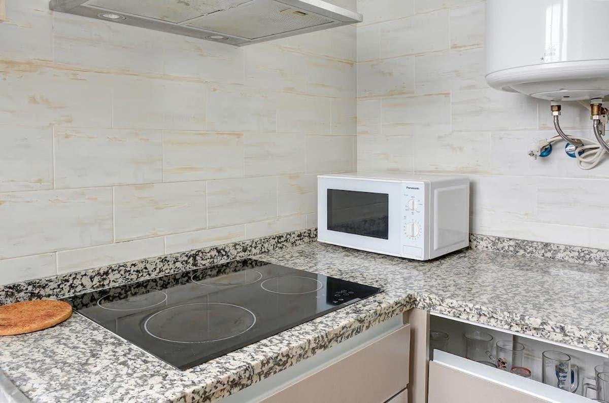 Apartamento Amplio Sevilla Bagian luar foto
