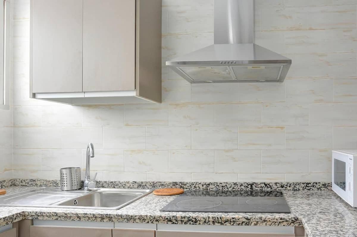 Apartamento Amplio Sevilla Bagian luar foto